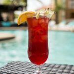 commandez de l'alcool en ligne et faites-vous livrer directement chez vous. profitez d'un large choix de boissons, des cocktails aux vins, avec un service rapide et fiable. idéal pour vos soirées ou événements spéciaux.