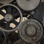 découvrez l'univers fascinant de l'ingénierie mécanique, une discipline innovante qui allie science et technologie pour concevoir, analyser et fabriquer des systèmes mécaniques. explorez les applications variées allant de l'automobile à l'aéronautique, et apprenez comment les ingénieurs mécaniques transforment des idées en réalités durables.