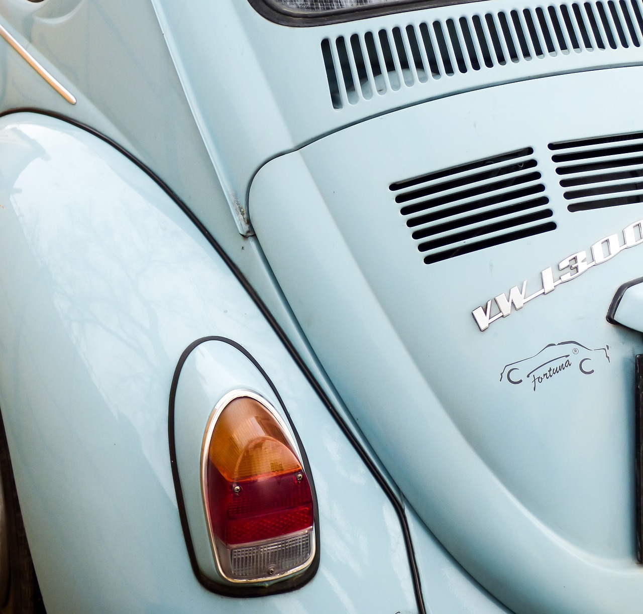 découvrez l'univers de volkswagen, un constructeur automobile emblématique réputé pour ses voitures fiables, son design innovant et sa technologie de pointe. explorez notre gamme de modèles, des citadines aux suv, et trouvez le véhicule qui correspond à vos besoins.