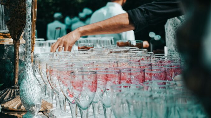 Traiteur spécialiste en évènements Restaurants, Service Traiteurs et Événementiel de France : Un Guide Complet pour une Expérience Gastronomique Unique