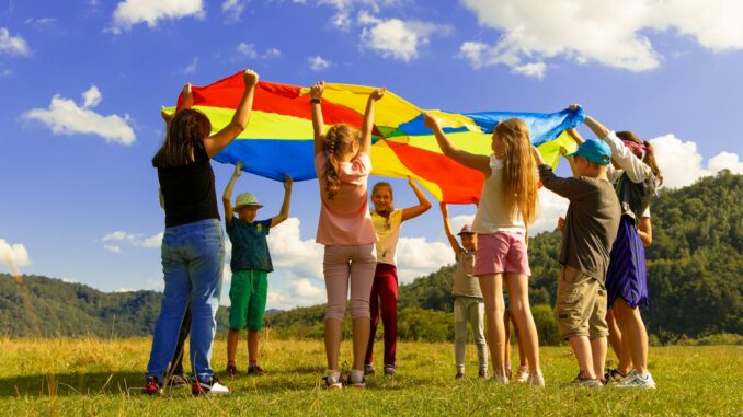 Activités adaptées pour les enfants L’univers des enfants sur le web : entre divertissement, apprentissage et vigilance parentale