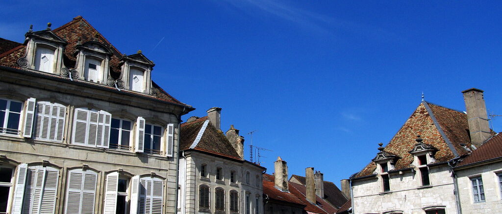 Neufchâteau dans les Vosges : histoire, patrimoine et art de vivre au cœur du Grand Est