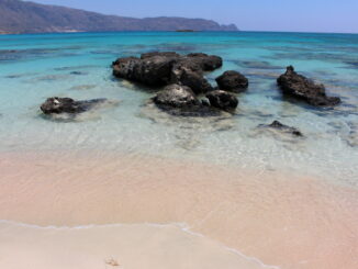 Comment choisir entre Crète et Cyclades ? Guide comparatif